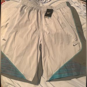 Lebron James Nike Basketball Shorts | Men’s XL | NEW ~ Vintage